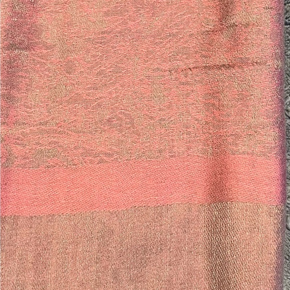 Women Casmire silk scarf - Picture 4 of 4